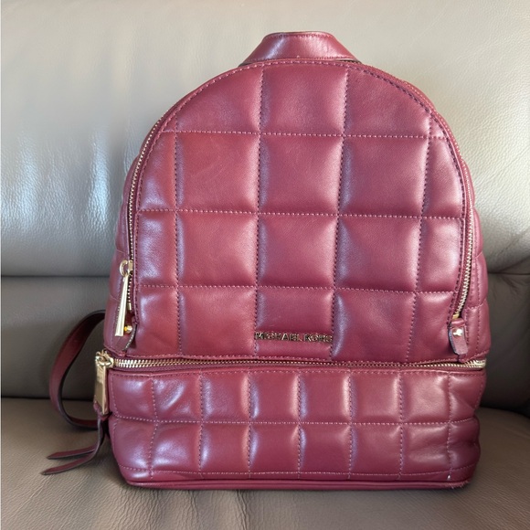 Michael Kors purple backpack. - Picture 1 of 8